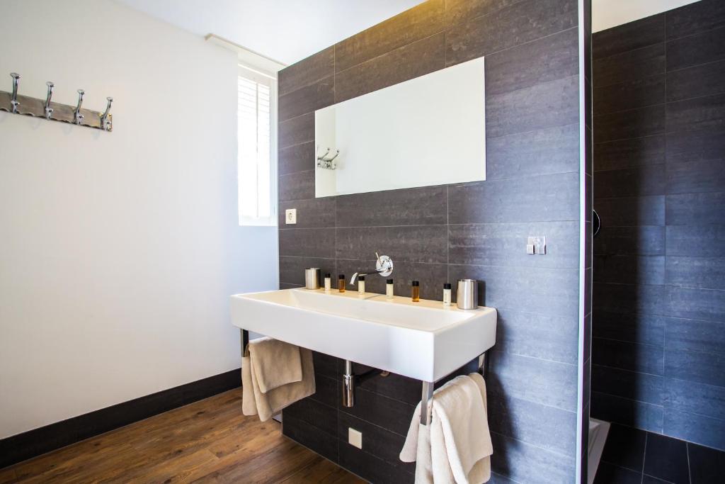 Strandhotel Dennenbos 3*