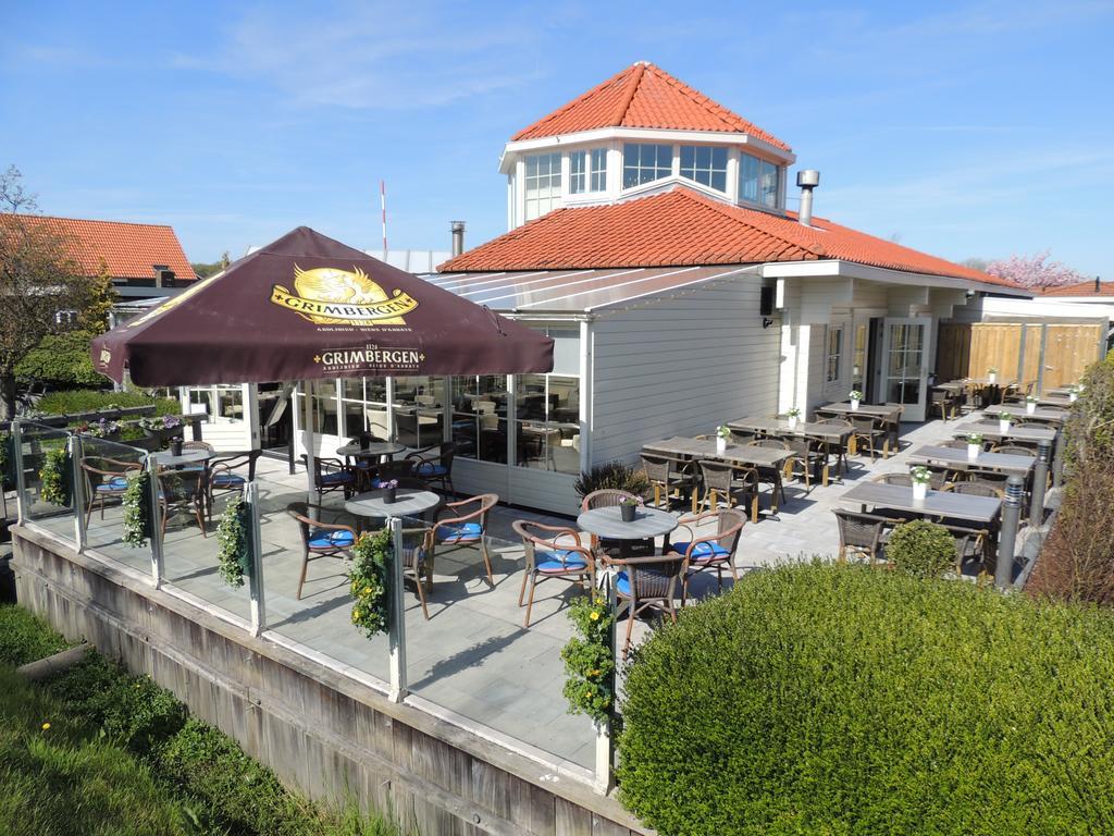 Hotel Strandhotel Dennenbos 3*